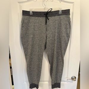 Athleta women’s Flux Jogger 2.0 Pants Heather Gray. Plus size 1x
